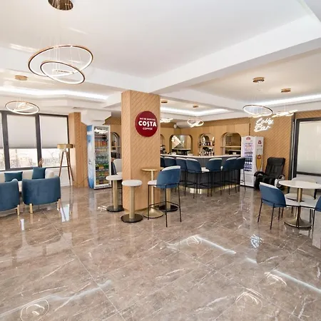 романтика Hotell Sŭrnitsa