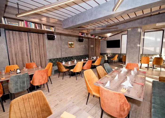 Хотел романтика 3*